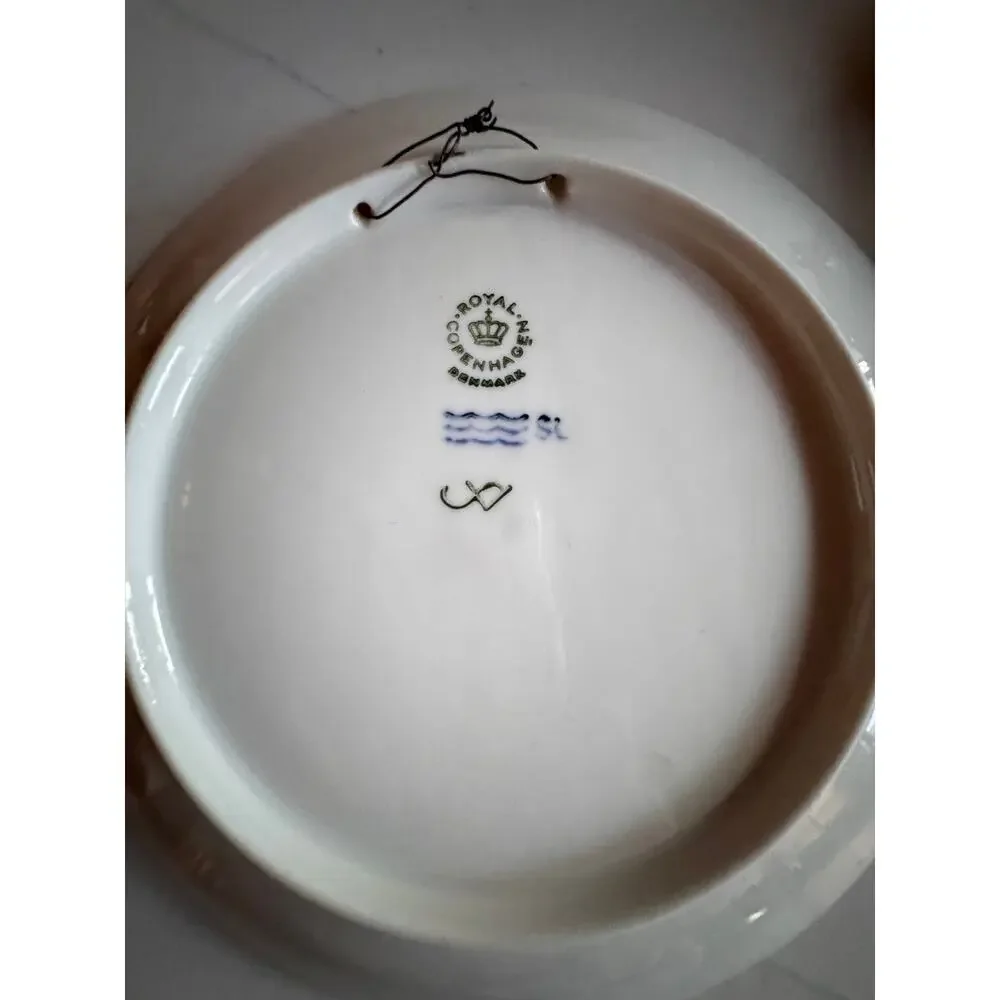 1978 Royal Copenhagen James Cook Hawaii Bicentennial Blue Porcelain Plate 7